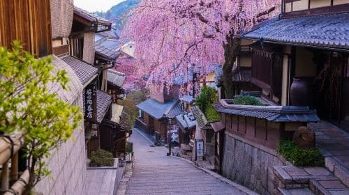 Jednodniowa wycieczka do Kioto i Uji | Odkryj Kinkaku-ji, świątynię Kiyomizu-dera oraz Byodo-in i poznaj esencję Kioto