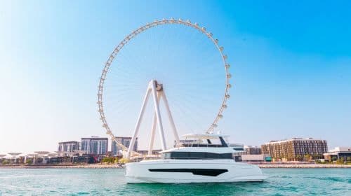 [Dubai Yacht Charter] Dubai Yacht Sea Sightseeing/Luxury Yacht Charter/Sea Fishing/Morning Light Tour/Romantic Sunset/Gala-Aura-Reno75 feet can accommodate 25 people Transport Passes