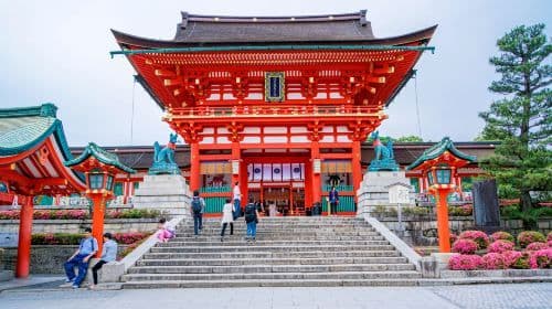 Kyoto Cultural Tour: Kinkaku-ji, Kiyomizu-dera Temple, Fushimi Inari Taisha Day Tours
