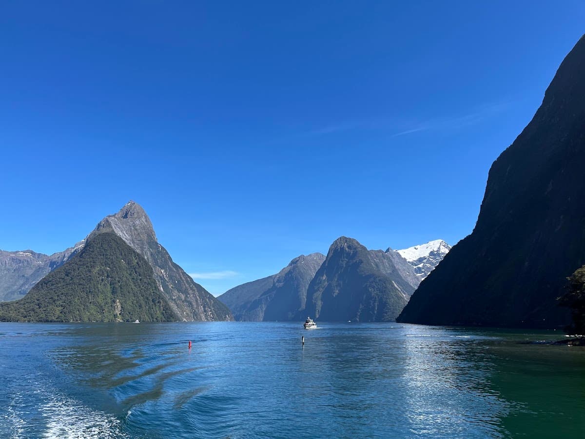 Milford Sound Scenic Flight from Queenstown