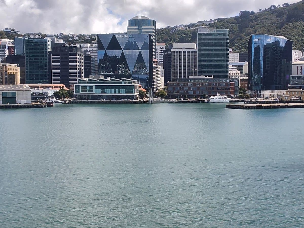 Wellington Harbour Helicopter Flight - 15 Minutes