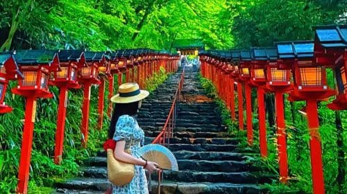 Kyoto Kifune Shrine + Arashiyama + Sanzen-in 9-person premium small group, fall foliage viewing