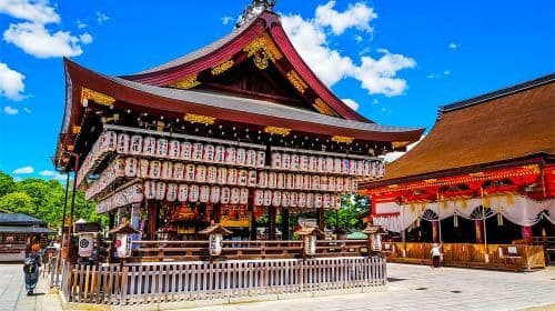 Kyoto Kiyomizu-dera Temple + Ninenzaka + Sannenzaka + Kinkaku-ji + Fushimi Inari Taisha one-day pilgrimage to explore Kyoto's millennium-old heritage and enjoy autumn foliage