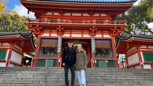 Kyoto Morning Highlights Tour: Fushimi, Kiyomizu-dera & Gion Tagestouren