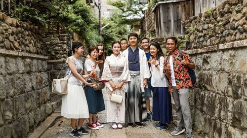 Tour privado y personalizado de día completo por Kioto con un guía local