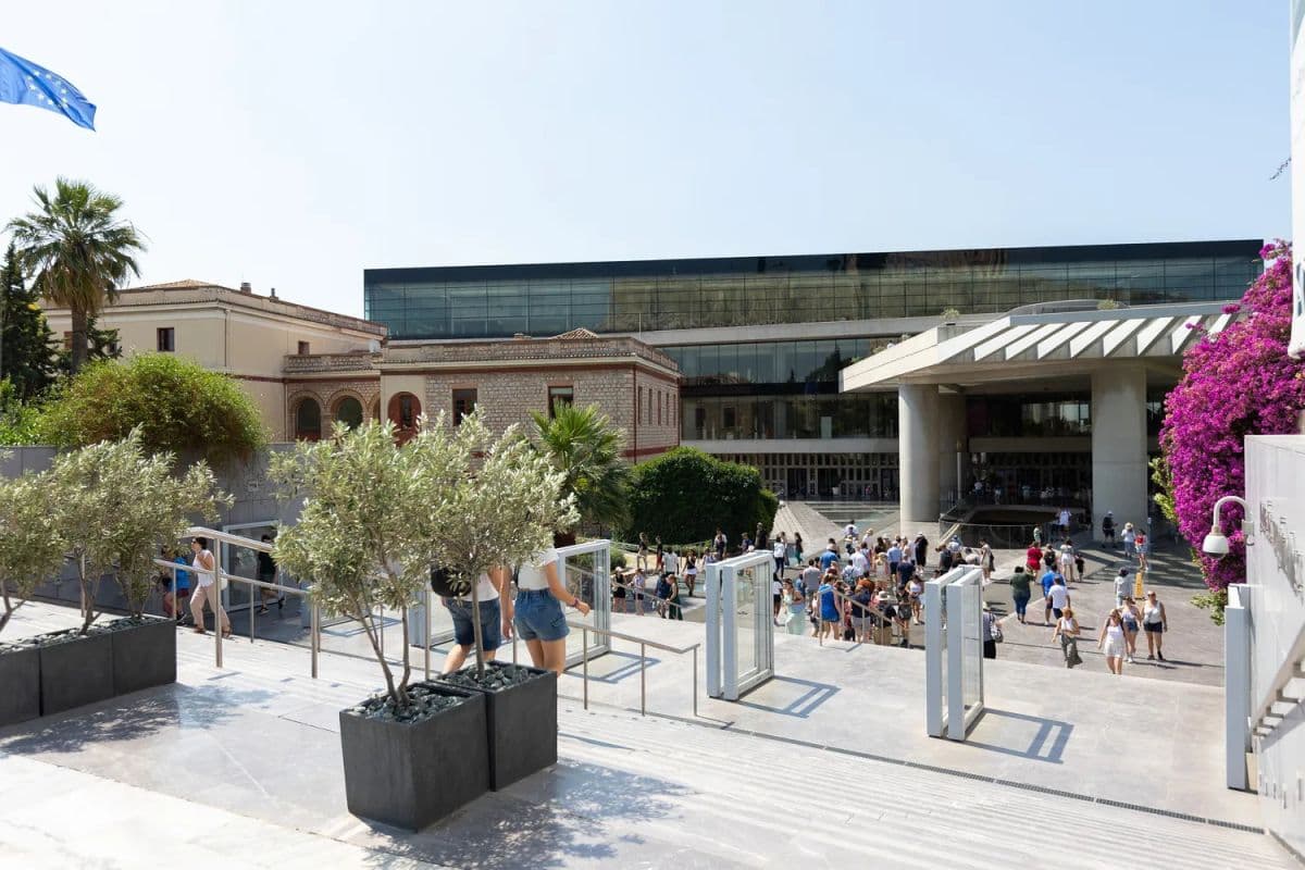 Athens City Tour with Acropolis & Acropolis Museum