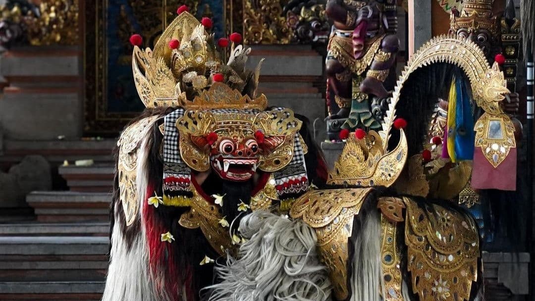 Dança Barong e Kris no Seraya Budaya Singapadu, Ubud