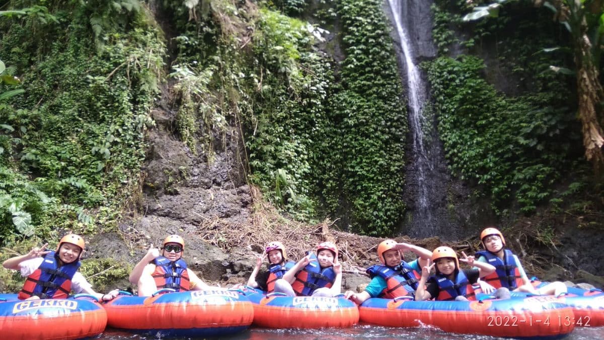 Spływ pontonowy na rzece Pakerisan z Gekko Adventure i lunchem
