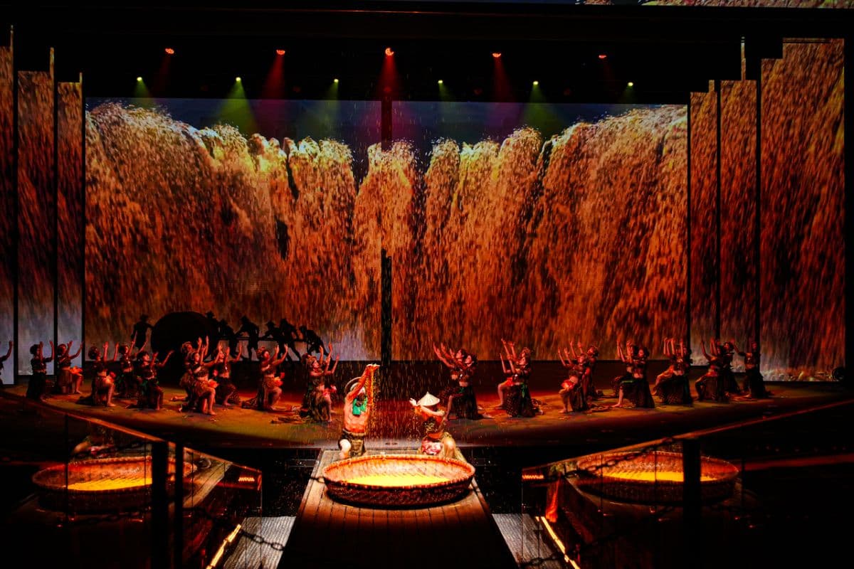 Die Grand Epic of Vietnam Show im VinPalace Ocean City