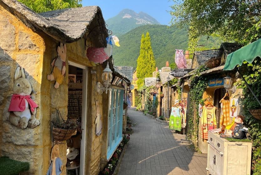 Kyushu-Oita Itinerary: Dazaifu Tenmangu Shrine & Beppu Ropeway & Yufuin | Fukuoka