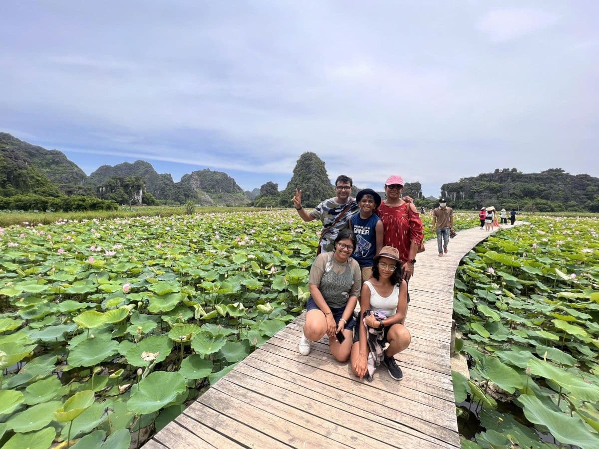 Ninh Binh Tagestour: Hoa Lu, Tam Coc & Mua Cave mit Mittagsbuffet