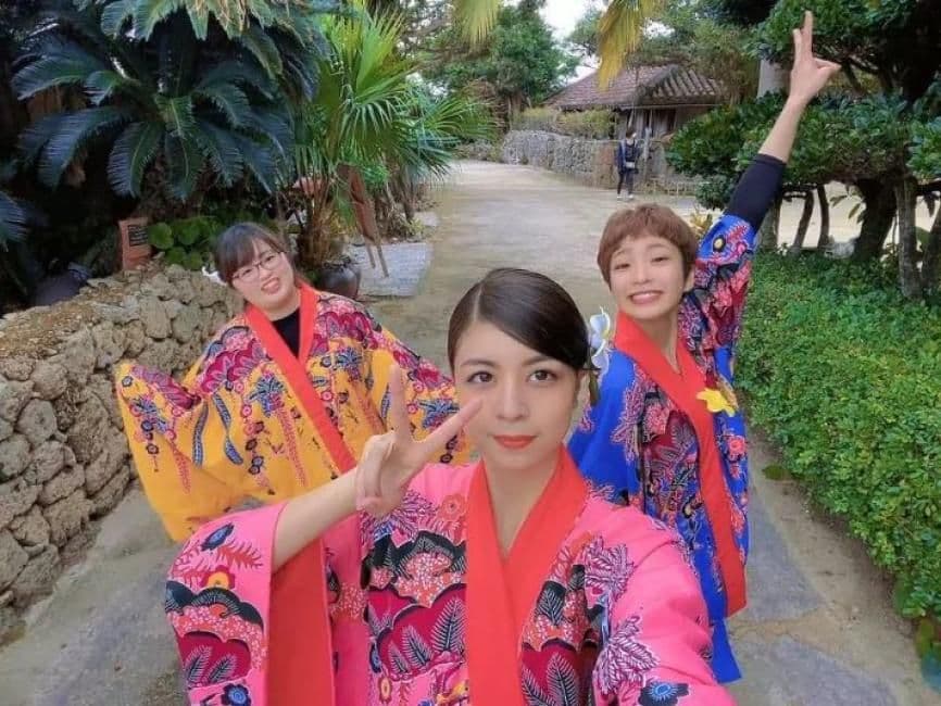 LeaLea Shuttle to Ryukyu Mura with Traditional Costume, Shisa Painting Experience & American Village Stay (From Naha/Chatan) | Okinawa