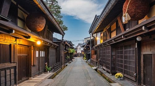 Nagoya Takayama Shirakawa Tagestour | 9-Personen-Kleingruppe / Busreise mit Chinesisch/Mandarin-Service Tagestouren
