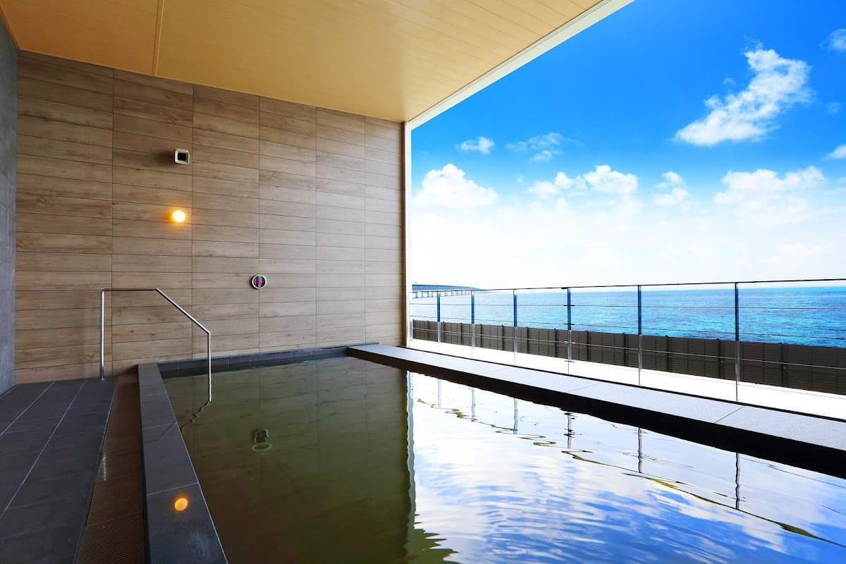 Natural Hot Spring Senshu no Yu, Kansai Airport