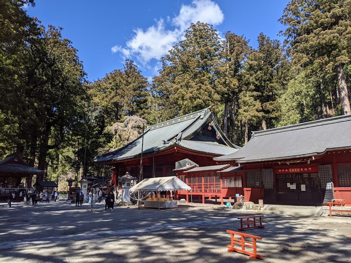 Nikko Futarasan jinja Haiden