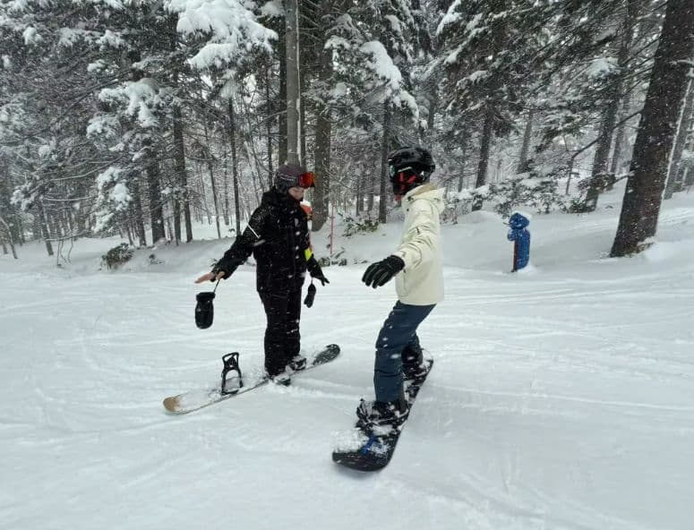 Private Ski Lessons in Hokkaido Teine [Internationally Certified Instructors | Instruction in Chinese/English]