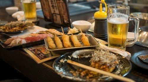 Nocne życie i street food w zaułkach Osaki – piesza wycieczka