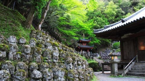 Osaka Katsuo-ji + Otagi Nenbutsu-ji Temple + Kyoto Arashiyama hiking 1-day tour, Spirited Away style Day Tours