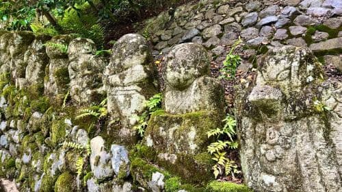 Pellegrinaggio anime de La città incantata: tour di 1 giorno a Katsuo-ji + Tempio Otagi Nenbutsu-ji + escursione ad Arashiyama nei tour giornalieri di Osaka