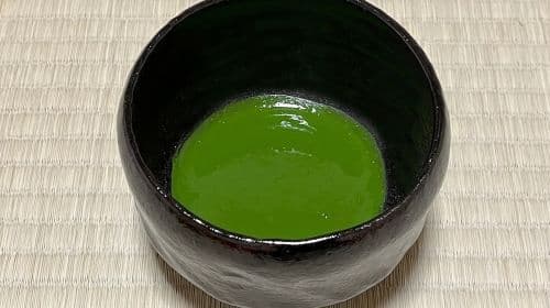 Workshop di cerimonia del tè a Tokyo con un istruttore esperto