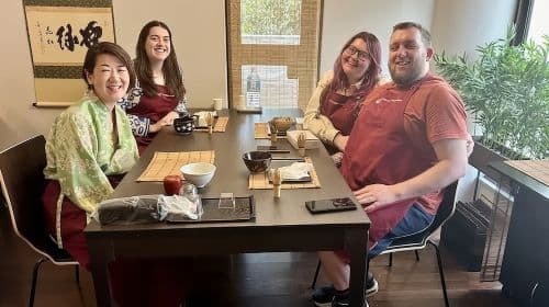 Laboratorio di Nerikiri Wagashi e Cerimonia del Tè a Tokyo
