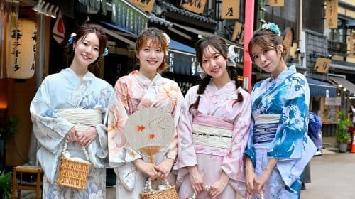Tokio: Asakusa Kimono-Ankleide und Matcha-Erlebnis Tagestouren