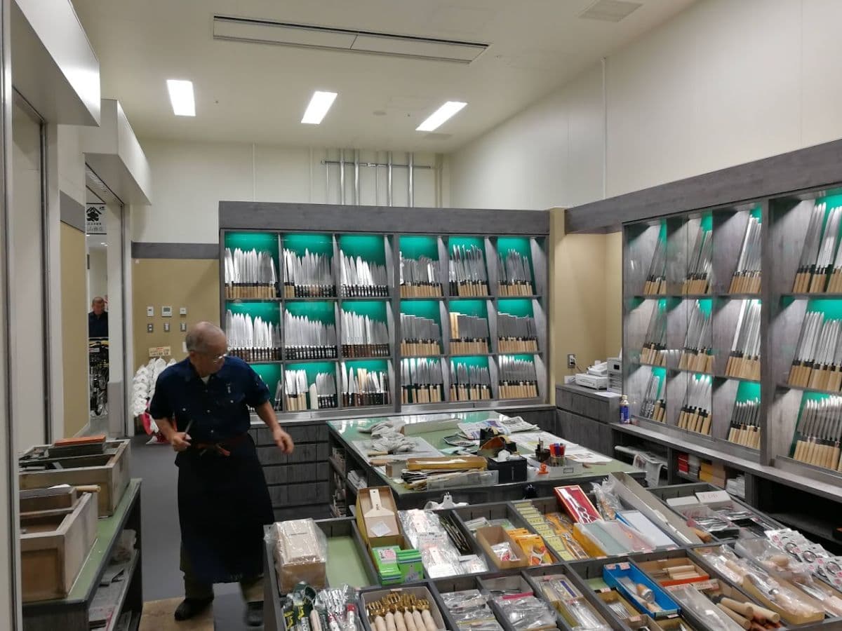 Tokyo: Complete Tuna Auction & Toyosu Fish Market Experience (4.5 hours / English)