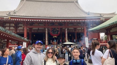 Tokyo : visite privée d'Asakusa, temple Senso-ji et cuisine de rue
