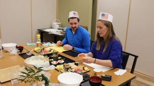 Tokyo: Tsukiji Market Guided Tour & Sushi-Making Experience Day Tours