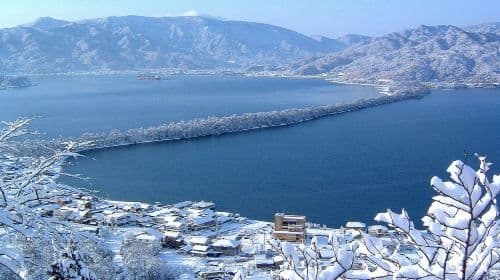 Excursión exclusiva de 1 día Invierno 2026: Eventos de iluminación en Amanohashidate, Ine Boat Houses y tours de un día al Festival de Linternas de Nieve de Kayabuki No Sato