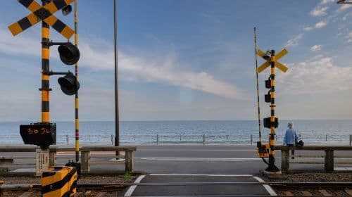 [Kamakura Railway Yokohama Night View] Excursão de um dia saindo de Tóquio, Japão: Estação Kamakura High School + Santuário Tsurugaoka Hachimangu
