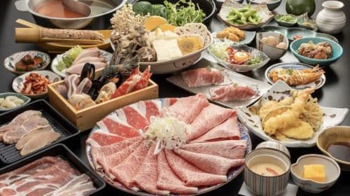[Osaka Dotonbori, Japão | Buffet Livre de Sukiyaki & Shabu-Shabu] Reserva de Pacote Buffet Livre de Shabu-Shabu & Sukiyaki - Ideal para Famílias e Excelente Custo-Benefício