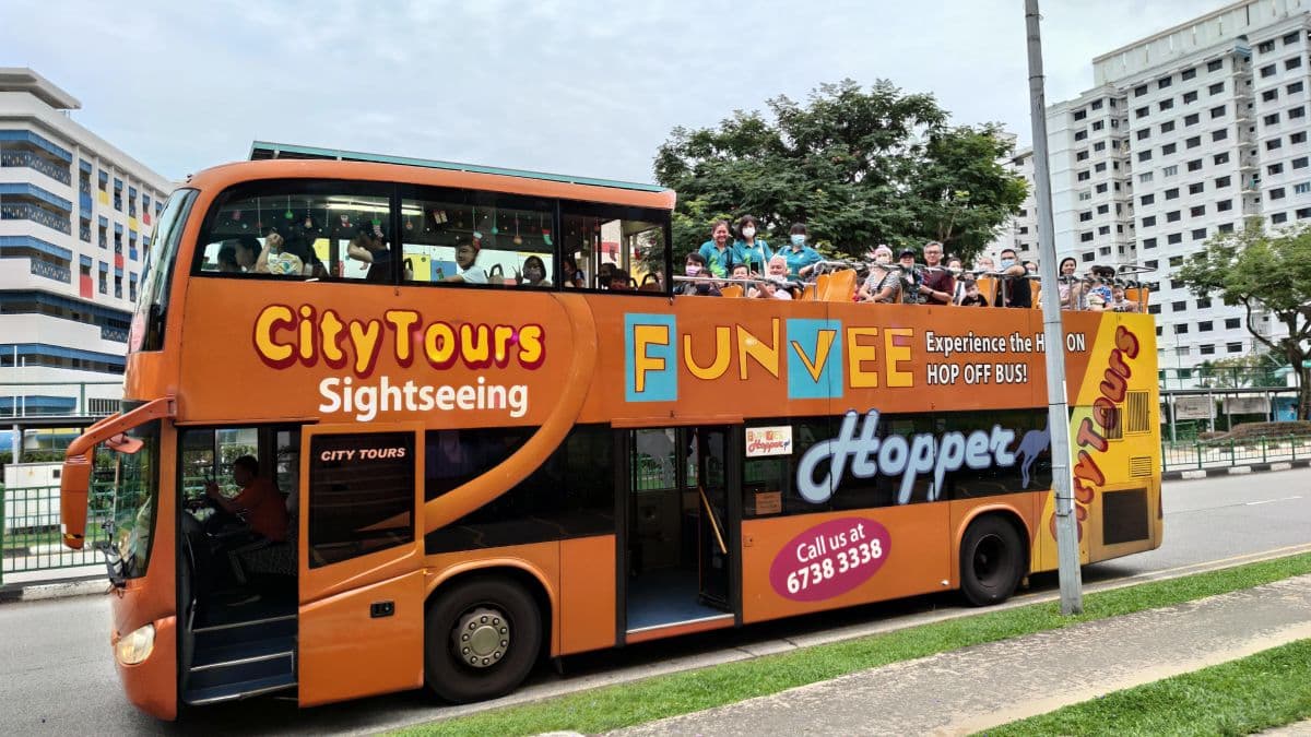 FunVee Sightseeing 2-Hours Tour