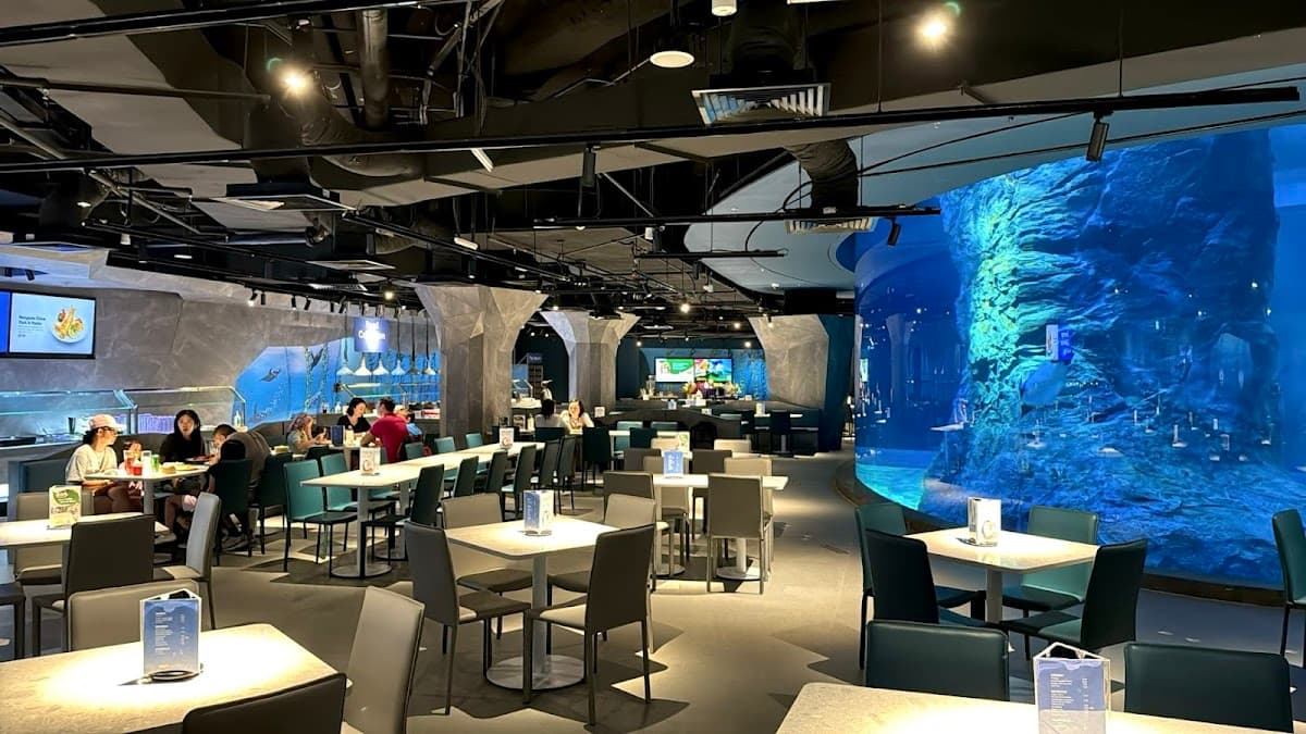 Penguin Cove Buffet Lunch