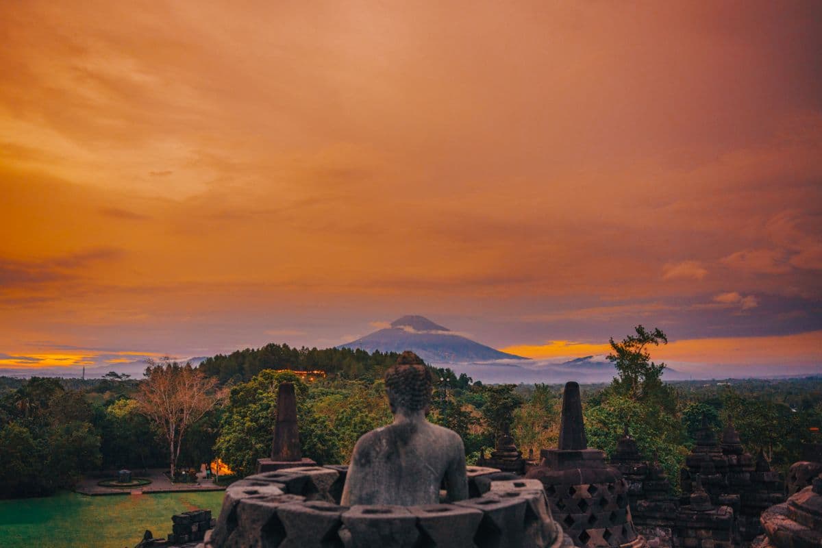 Tramonto a Borobudur