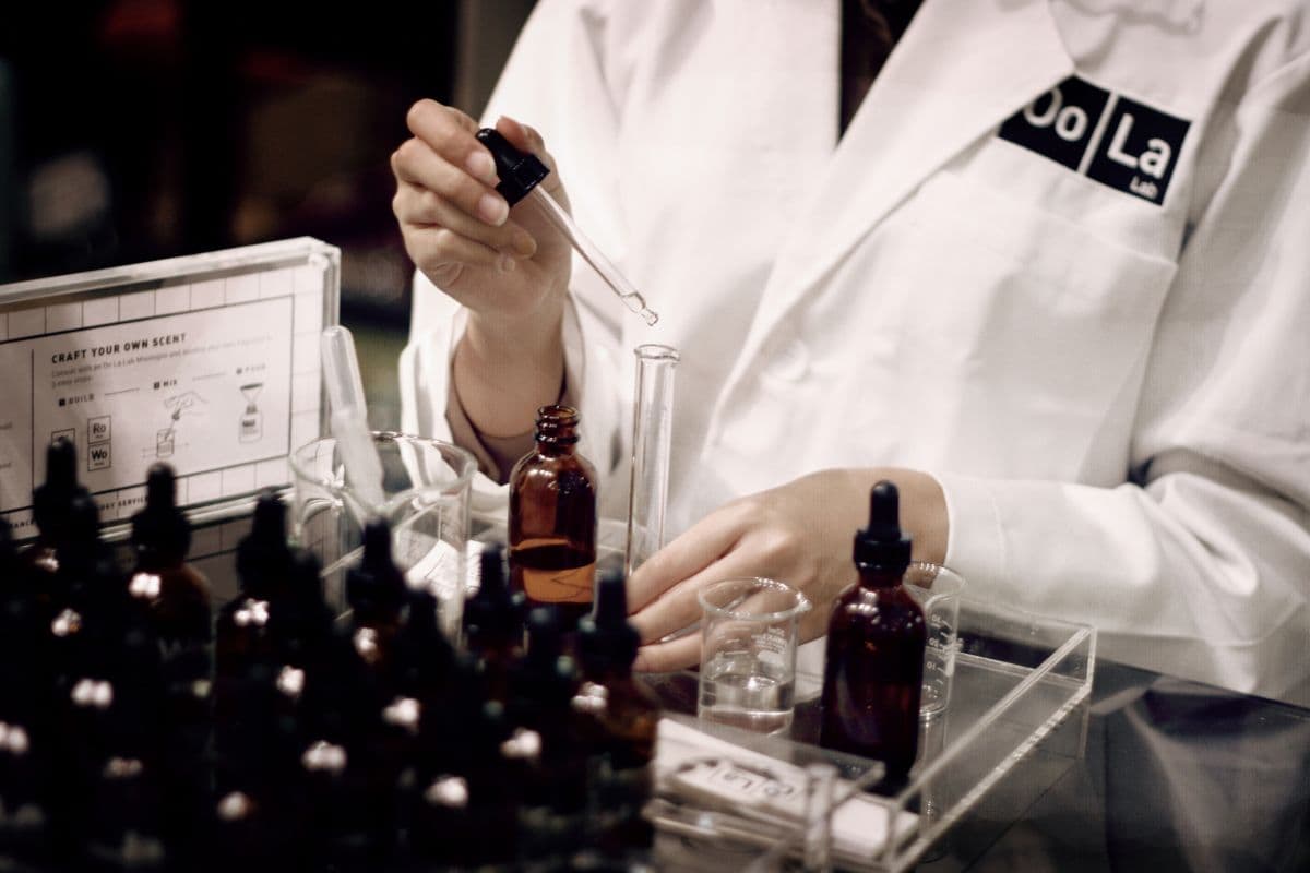 Taller de elaboración de perfumes - Sesión de diseño de fragancias y mixología