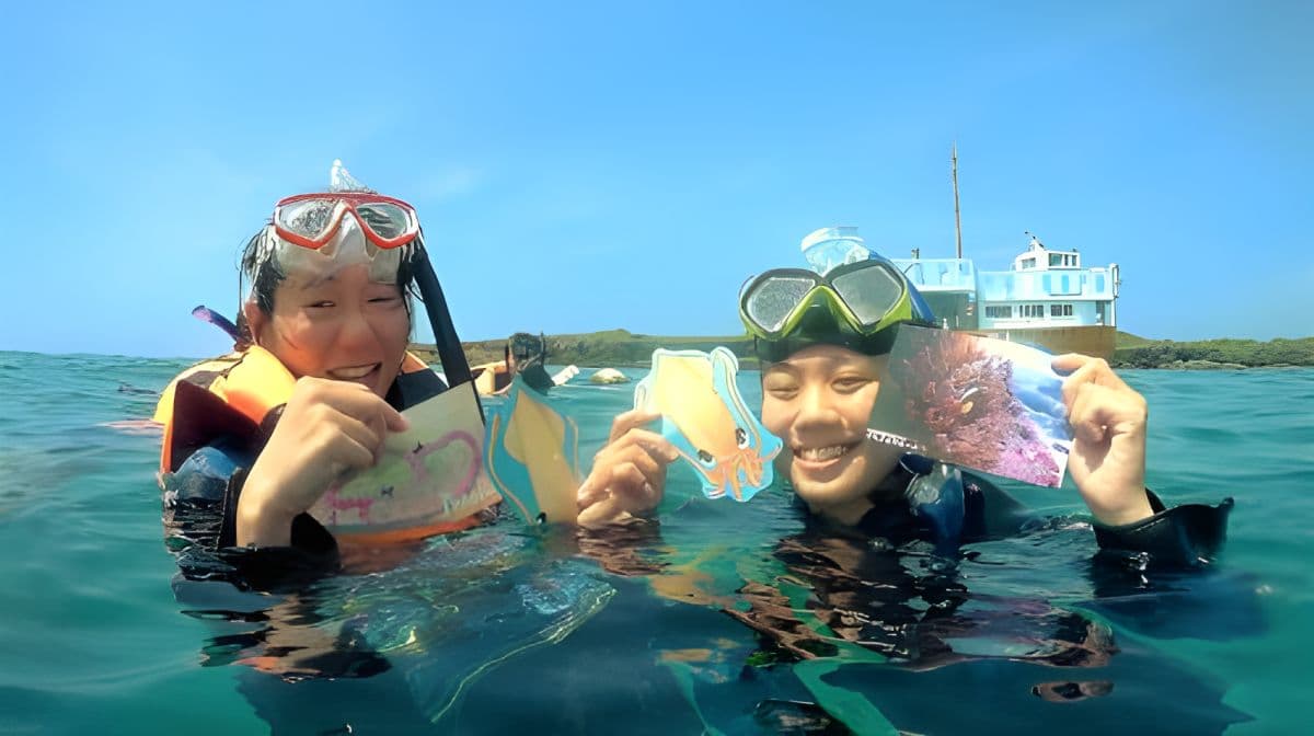 Penghu: Experiencia de 2 horas de snorkel en el buzón submarino y SUP - Love Ocean