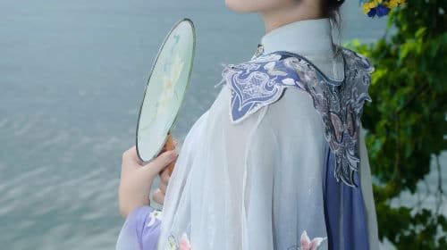 Hangzhou West Lake|Hefang Street|3-hour Hanfu and Hairpin Flower Photo Shoot at Xiaohezhijie (includes costume and makeup + 1-on-1 professional photographer)