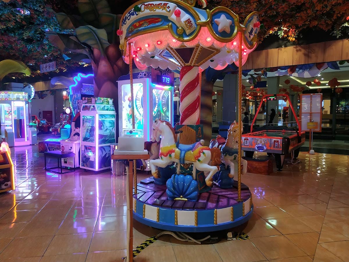 Funworld Phinisi Point Makassar