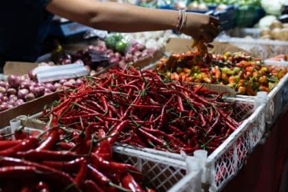 Tour guidato serale dello street food a Bali