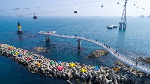 Tour de um dia em Busan com o trem da praia Blueline Park Songjeong (Templo Haedong Yonggungsa + Songdo Skywalk + Gamcheon Culture Village) Day Tours