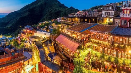 Private Jiufen & Pingxi Day Tour with English-Speaking Guide Day Tours