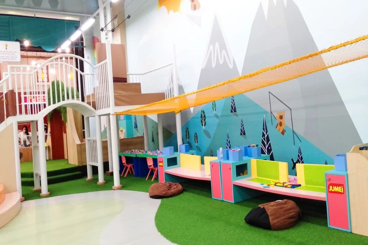 Hooray Paris Van Java