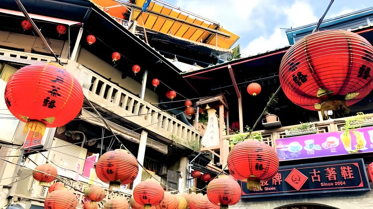 Yehliu, Shifen, Golden Waterfall, Jiufen Shared Day Tour Day Tours