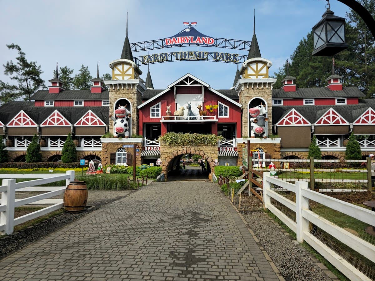 Dairyland Farm Theme Park Puncak