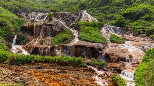 Golden Waterfall + Shifen Old Street + Jiufen Old Street Tagestour [Abfahrt ab Taipei] Tagestouren