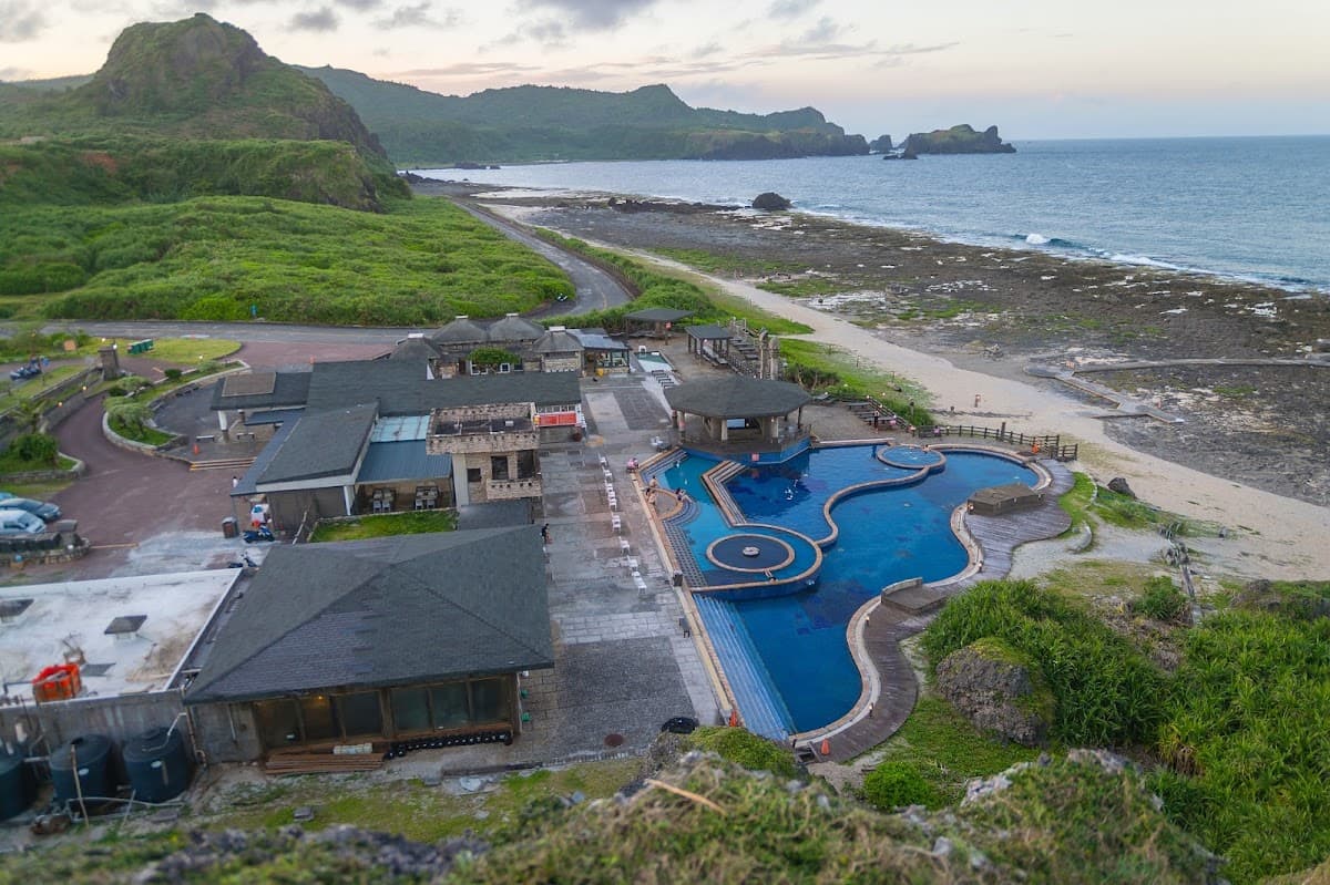 Green Island Zhaori Hot Spring