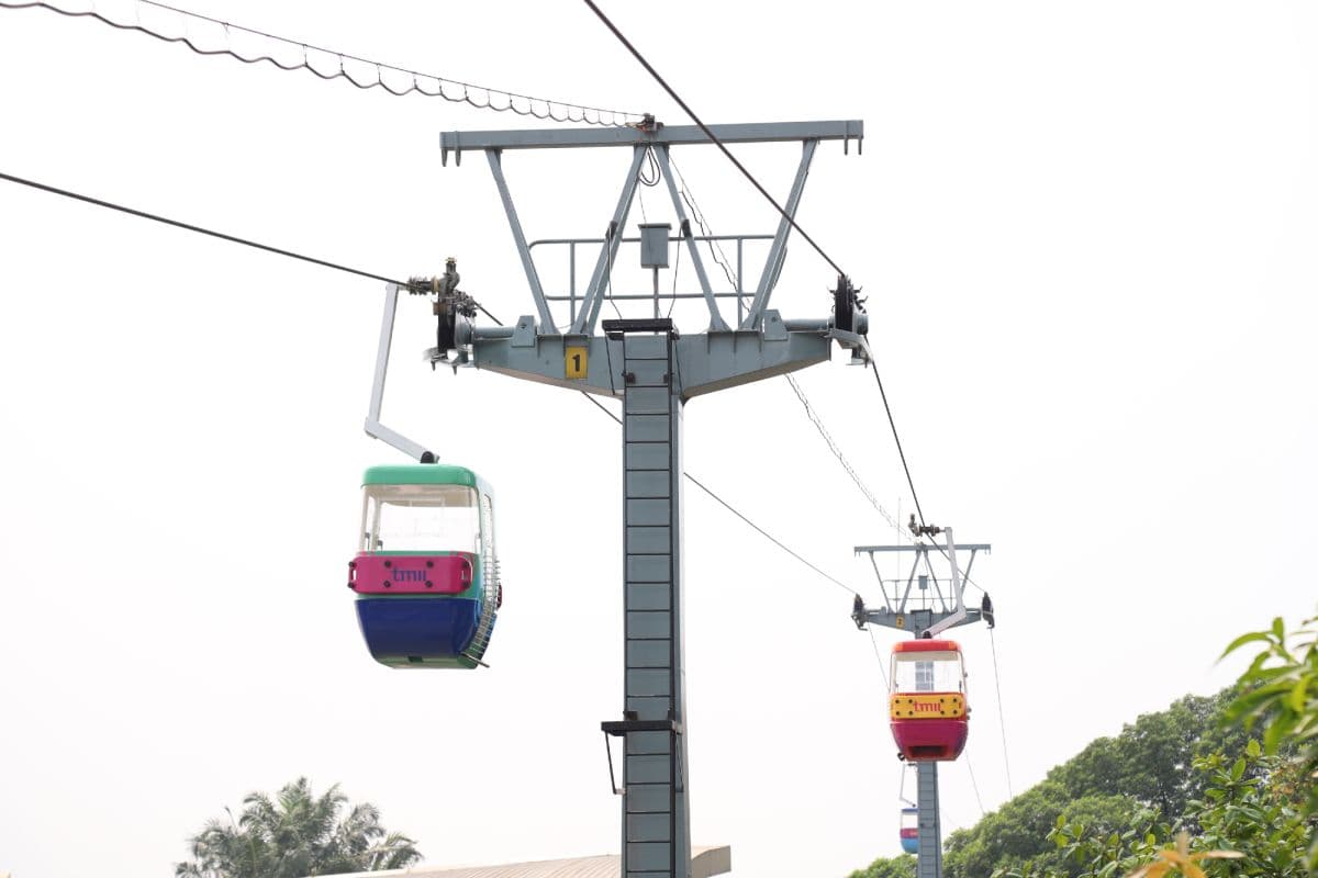 Kereta Gantung in Taman Mini Indonesia Indah