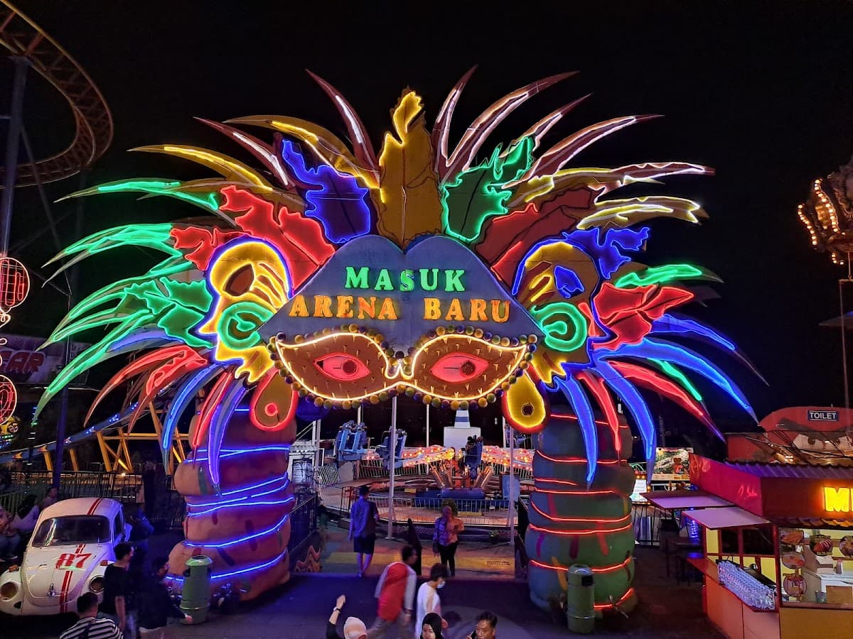 Batu Night Spectacular