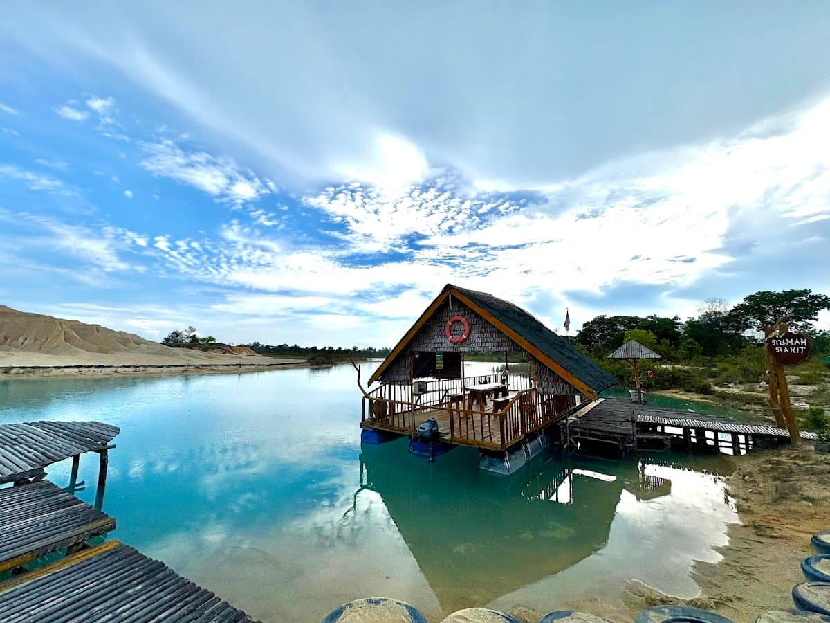 Bintan Desert and Blue Lake Tour